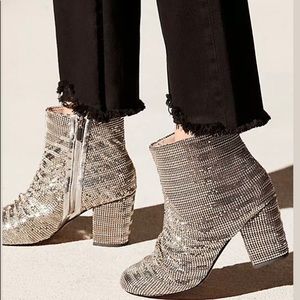 Free People Faryl Robin Bling Ankle Boots SZ 8